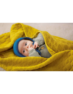 Baby in Wolldecke